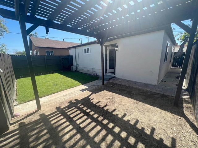 74 Nile St, San Diego, CA 92104