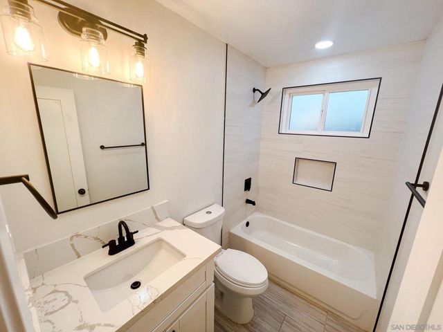 74 Nile St, San Diego, CA 92104
