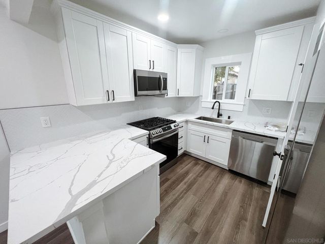 74 Nile St, San Diego, CA 92104