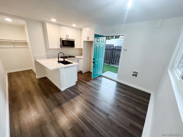 74 Nile St, San Diego, CA 92104