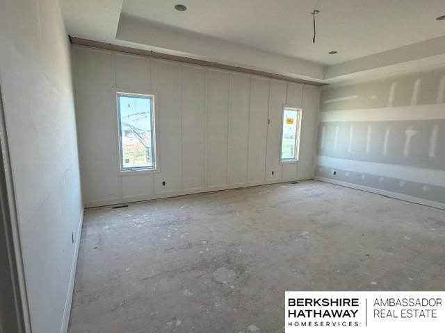 5815 N 198th Street, Elkhorn, NE 68022
