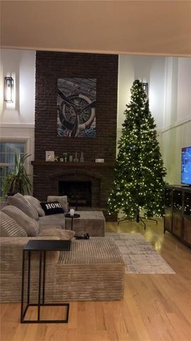 12000 Aberdeen Street, Leawood, KS 66209