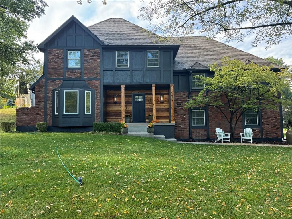 12000 Aberdeen Street, Leawood, KS 66209