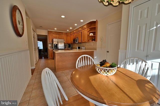 23 FERNWOOD CT, Columbus, NJ 08022