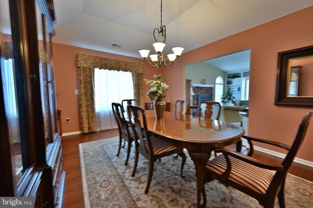 23 FERNWOOD CT, Columbus, NJ 08022