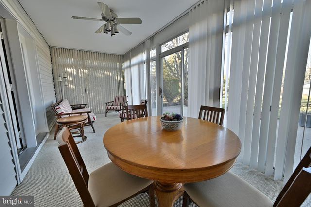 23 FERNWOOD CT, Columbus, NJ 08022