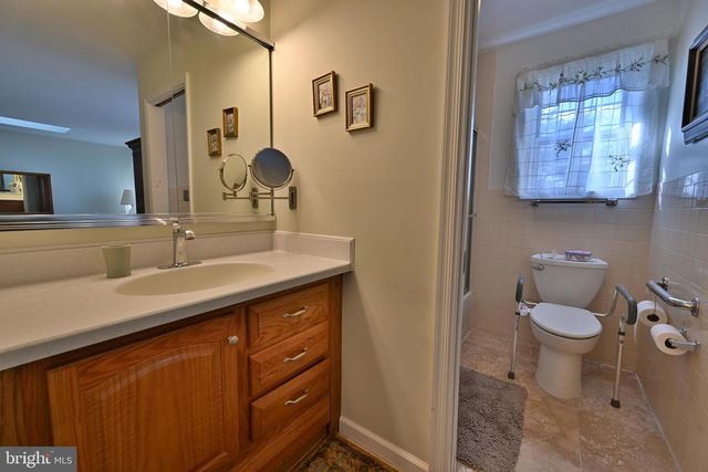 23 FERNWOOD CT, Columbus, NJ 08022