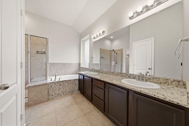 632 W Linnwood Drive, Woodbranch, TX 77357