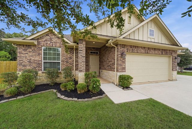 632 W Linnwood Drive, Woodbranch, TX 77357