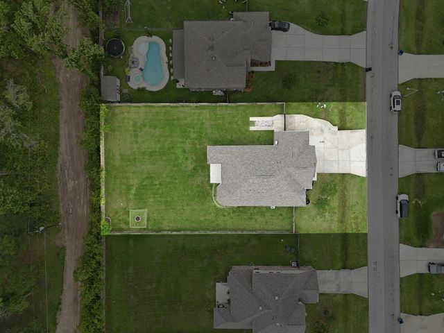 632 W Linnwood Drive, Woodbranch, TX 77357