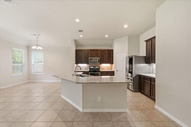 632 W Linnwood Drive, Woodbranch, TX 77357
