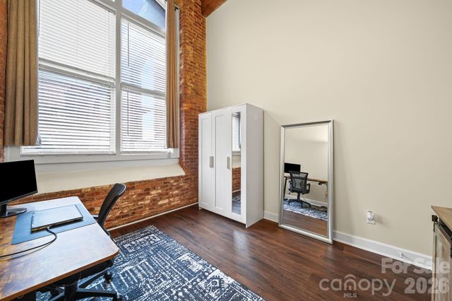 201 S Hoskins Road 129, Charlotte, NC 28208