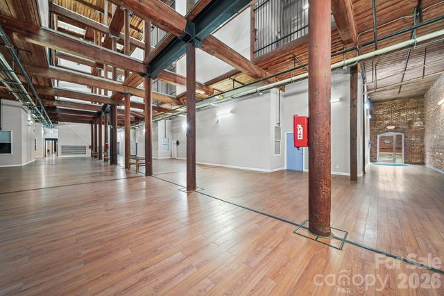 201 S Hoskins Road 129, Charlotte, NC 28208