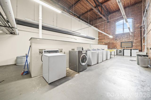 201 S Hoskins Road 129, Charlotte, NC 28208