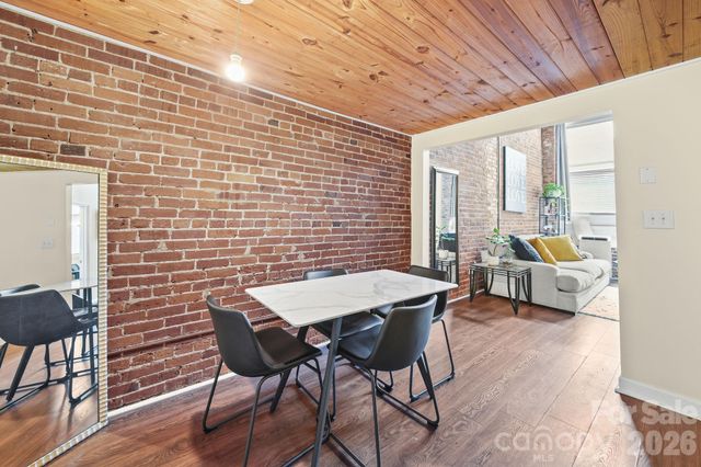 201 S Hoskins Road 129, Charlotte, NC 28208