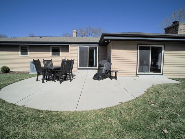 2401 Lander LANE, Waukesha, WI 53188