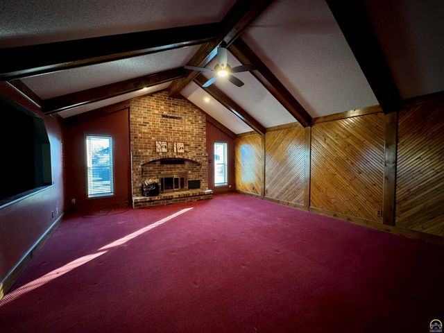 3630 SW Kings Forest RD, Topeka, KS 66610