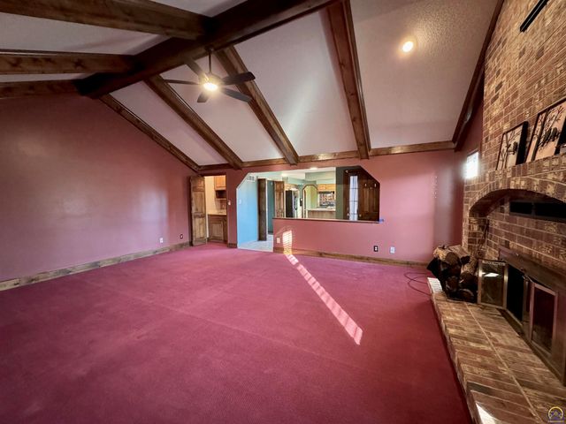 3630 SW Kings Forest RD, Topeka, KS 66610