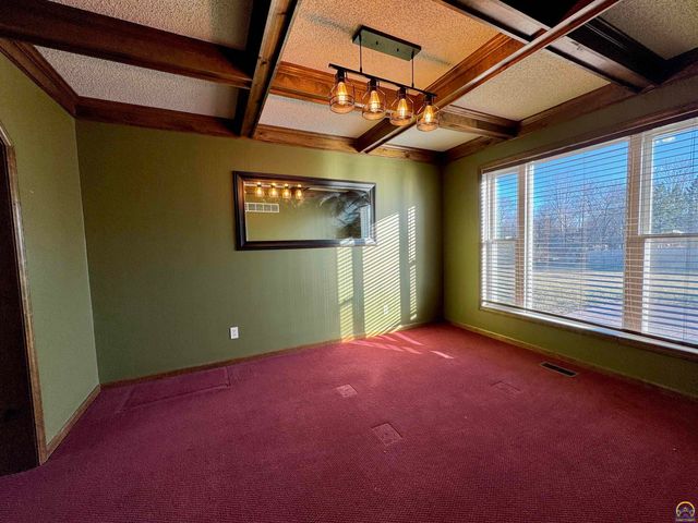 3630 SW Kings Forest RD, Topeka, KS 66610