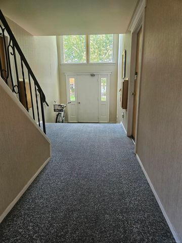 29472 Hoover Road, Warren, MI 48093