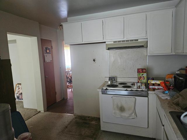 29472 Hoover Road, Warren, MI 48093