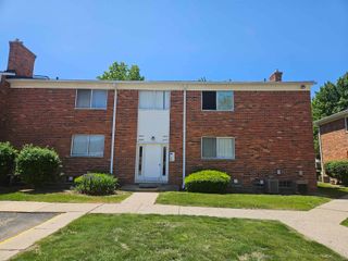 29472 Hoover Road, Warren, MI 48093