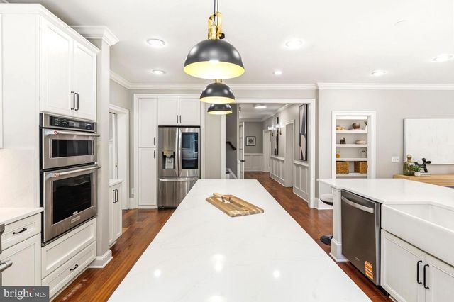 2232 N UNDERWOOD ST, Falls Church, VA 22043
