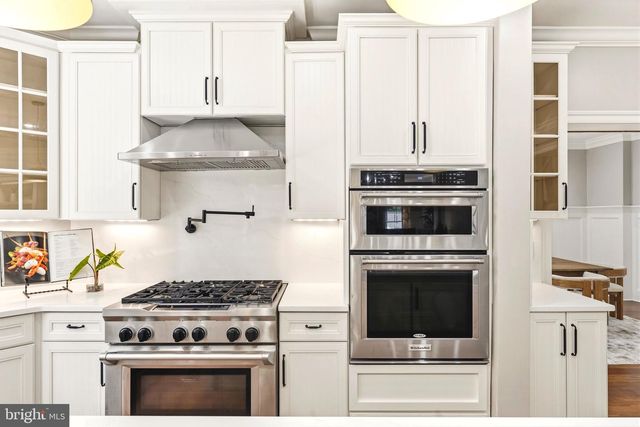 2232 N UNDERWOOD ST, Falls Church, VA 22043