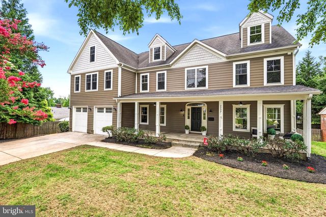 2232 N UNDERWOOD ST, Falls Church, VA 22043