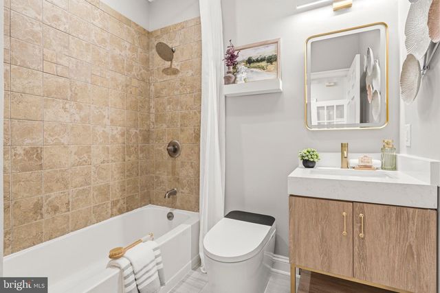 2232 N UNDERWOOD ST, Falls Church, VA 22043
