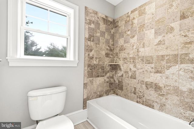 2232 N UNDERWOOD ST, Falls Church, VA 22043