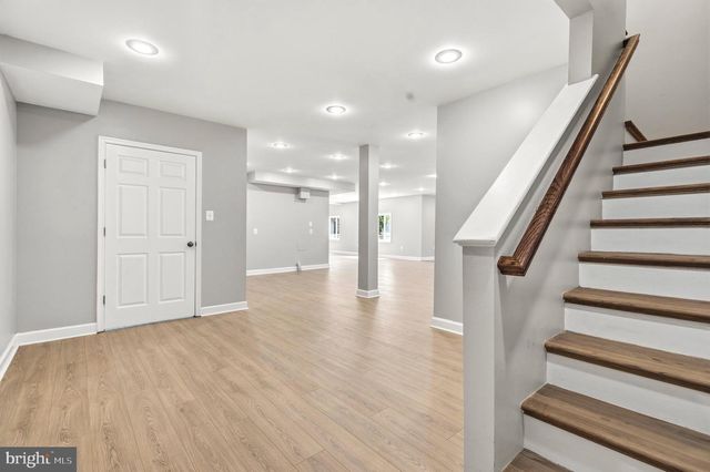 2232 N UNDERWOOD ST, Falls Church, VA 22043