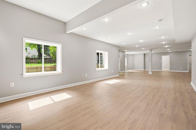 2232 N UNDERWOOD ST, Falls Church, VA 22043