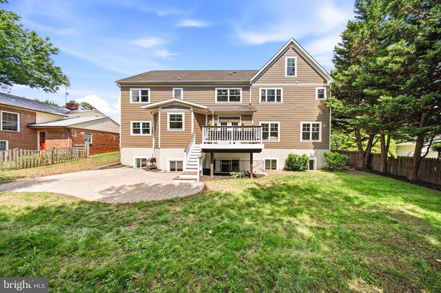 2232 N UNDERWOOD ST, Falls Church, VA 22043