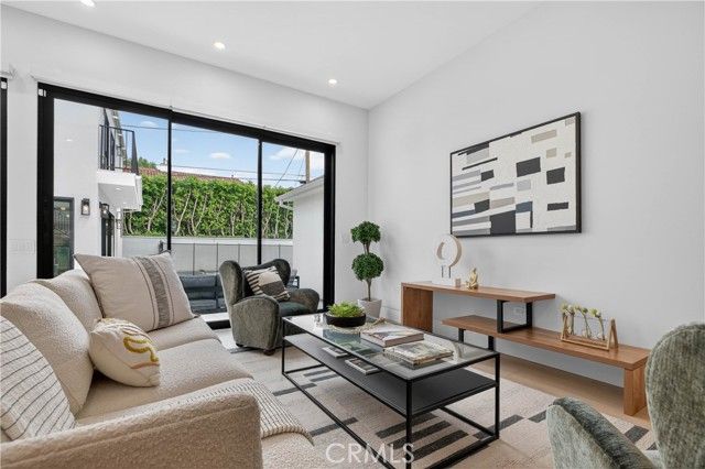 4842 Biloxi Avenue, Toluca Lake (los Angeles), CA 91601