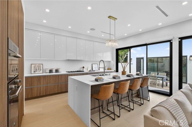 4842 Biloxi Avenue, Toluca Lake (los Angeles), CA 91601