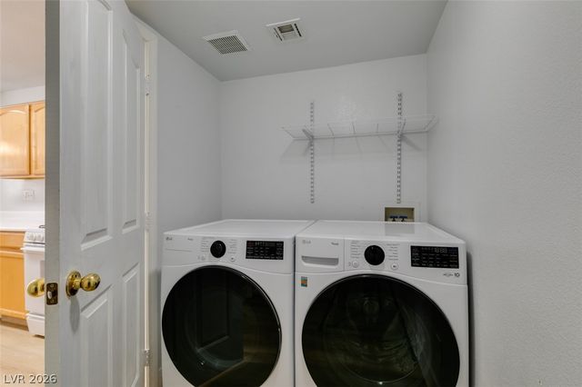 199 Oro Canyon Street, Henderson, NV 89074