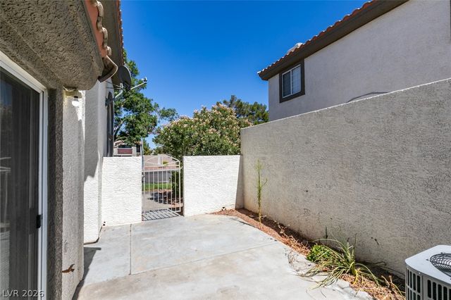 199 Oro Canyon Street, Henderson, NV 89074