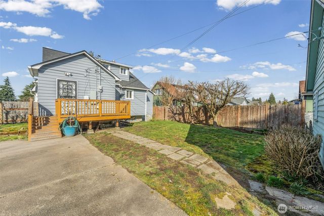 240 S 59th Street, Tacoma, WA 98408