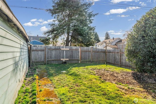 240 S 59th Street, Tacoma, WA 98408