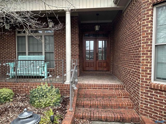 6 Walnut Cove Boulevard, Huntsville, AL 35824