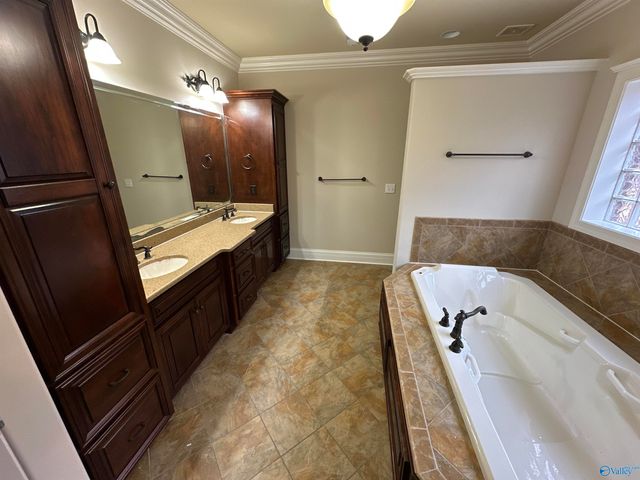 6 Walnut Cove Boulevard, Huntsville, AL 35824