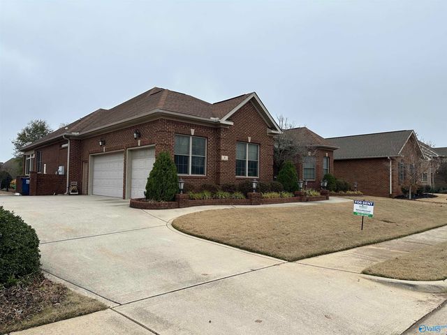 6 Walnut Cove Boulevard, Huntsville, AL 35824