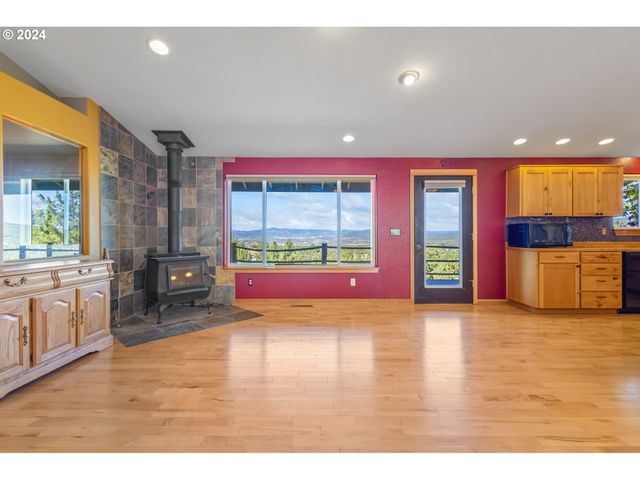 6997 Se SCENIC Dr, Prineville, OR 97754
