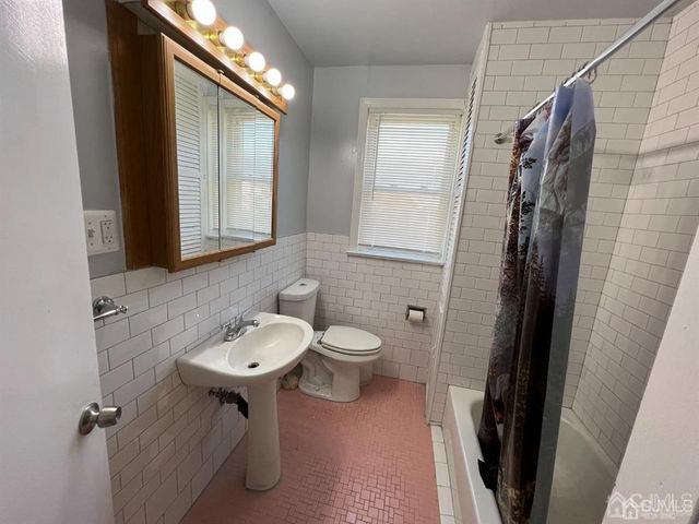 147 S Pine Avenue B, South Amboy, NJ 08879