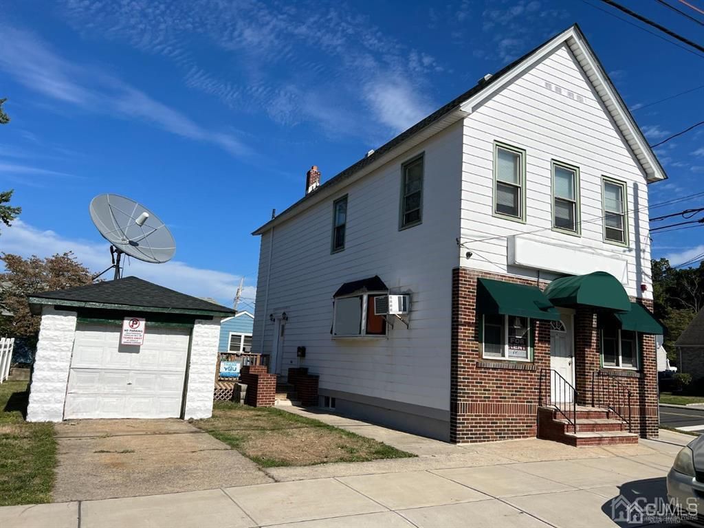 147 S Pine Avenue B, South Amboy, NJ 08879
