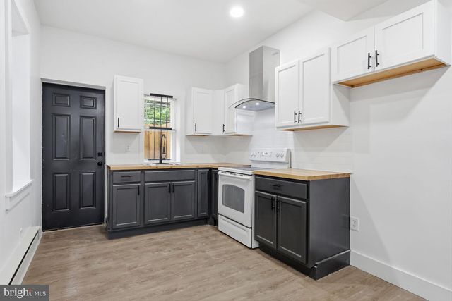 2357 N BEECHWOOD ST, Philadelphia, PA 19132