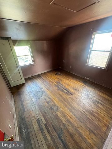 815 50TH PL NE, Washington, DC 20019
