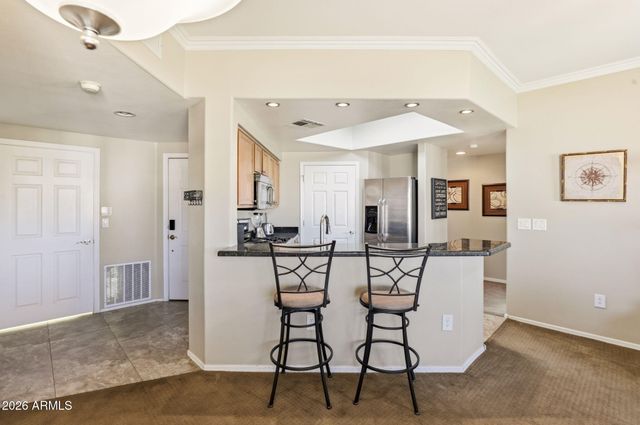 10030 W INDIAN SCHOOL Road 226, Phoenix, AZ 85037