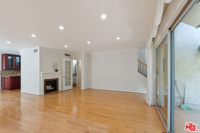 7800 Via Genova, Burbank, CA 91504